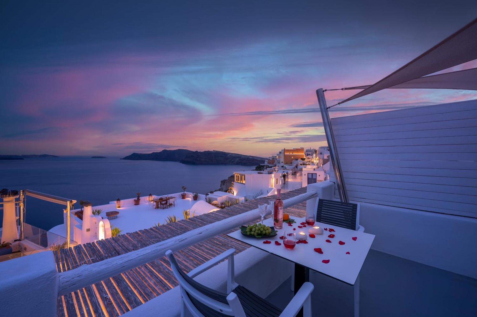 Diamond Luxury Suites Collection Oia  Room photo